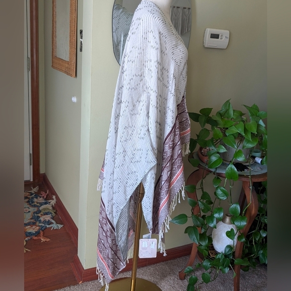 NWT D&R 100% Cotton Boho Fringe Wrap Scarf White Aztec Geometric Oversized - Picture 5 of 12